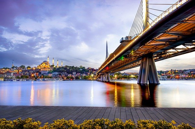 Istanbul (photo: Alp Cem / Pixabay)